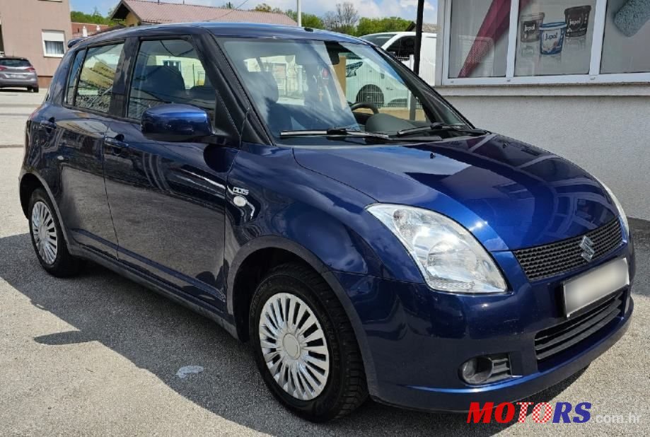 2005' Suzuki Swift 1.3 Ddis photo #1
