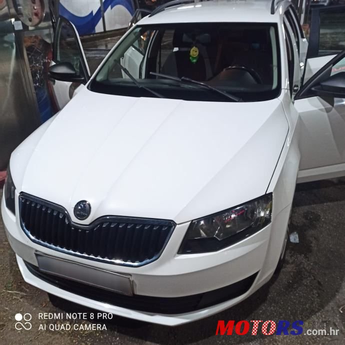 2014' Skoda Octavia Combi photo #4