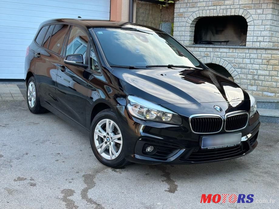 2016' BMW Serija 2 218D photo #2
