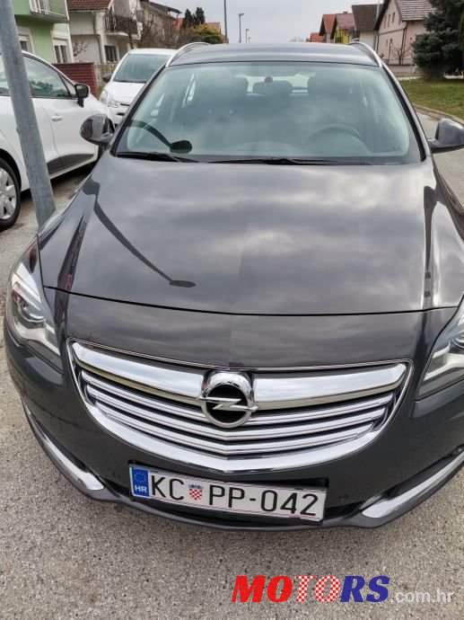 2015' Opel Insignia 2,0 Turbo Sport photo #2