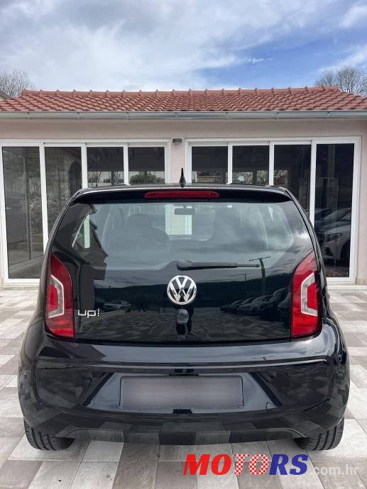 2014' Volkswagen Up! 1,0 Up! photo #4