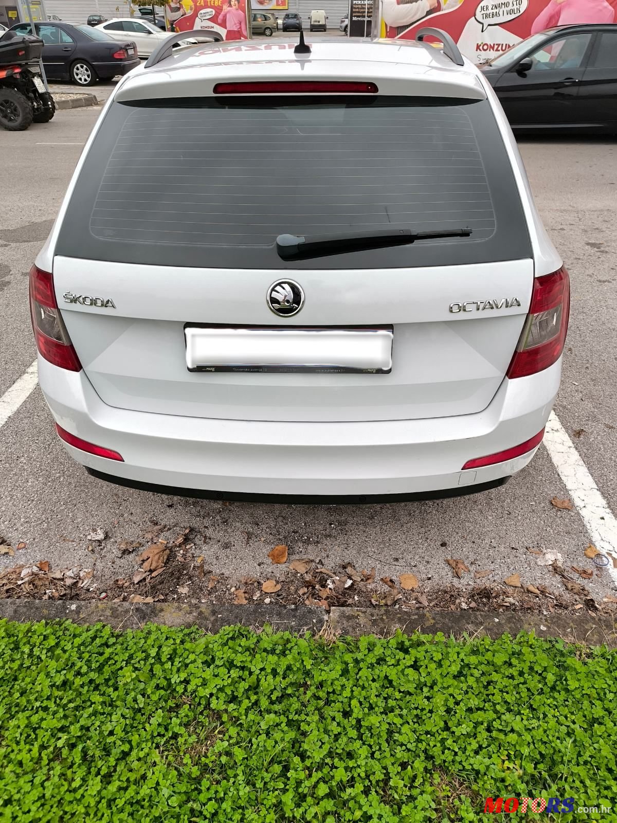 2015' Skoda Octavia Combi photo #4