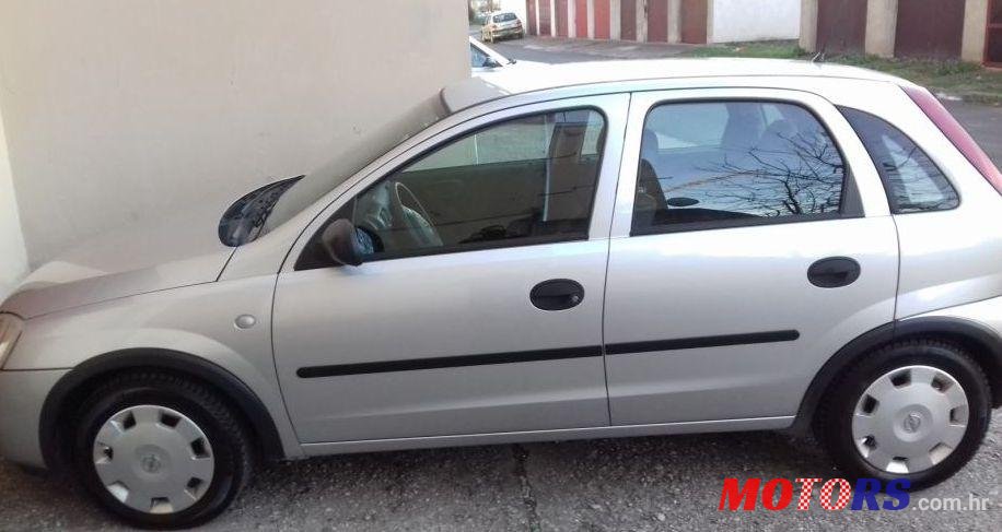 2005' Opel Corsa 1,2 16V photo #1