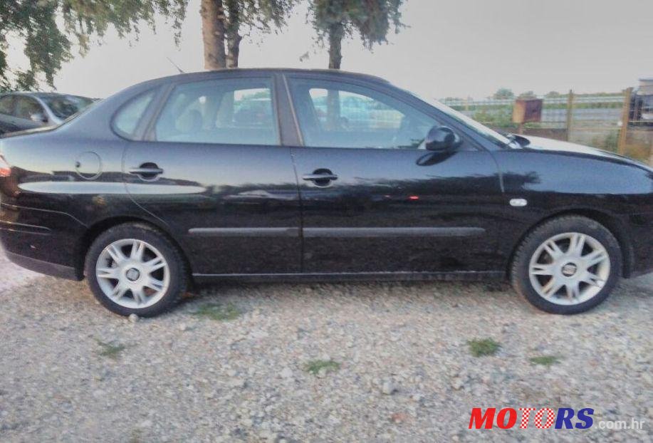 2003' SEAT Cordoba 1,9 Tdi photo #1