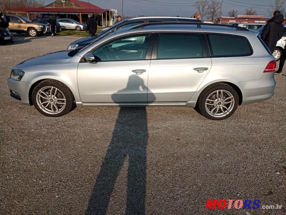2012' Volkswagen Passat Variant photo #3