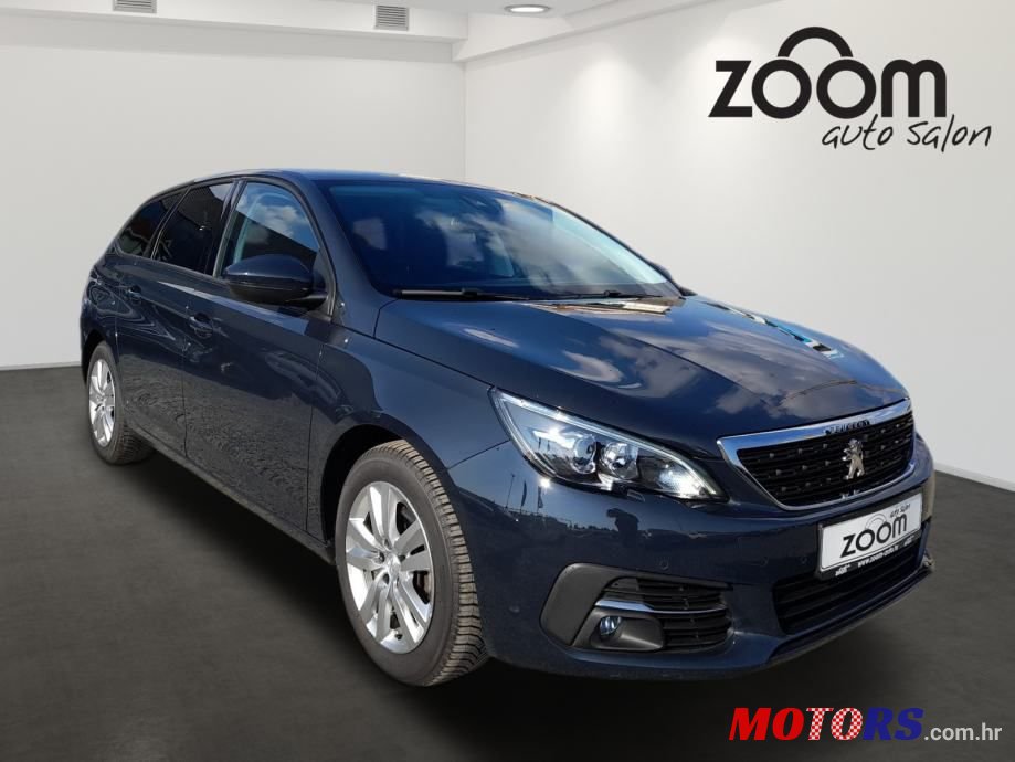 2018' Peugeot 308 Sw photo #2