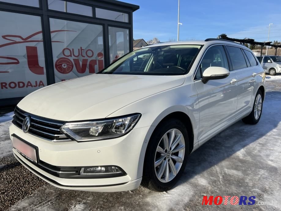 2016' Volkswagen Passat Variant photo #1