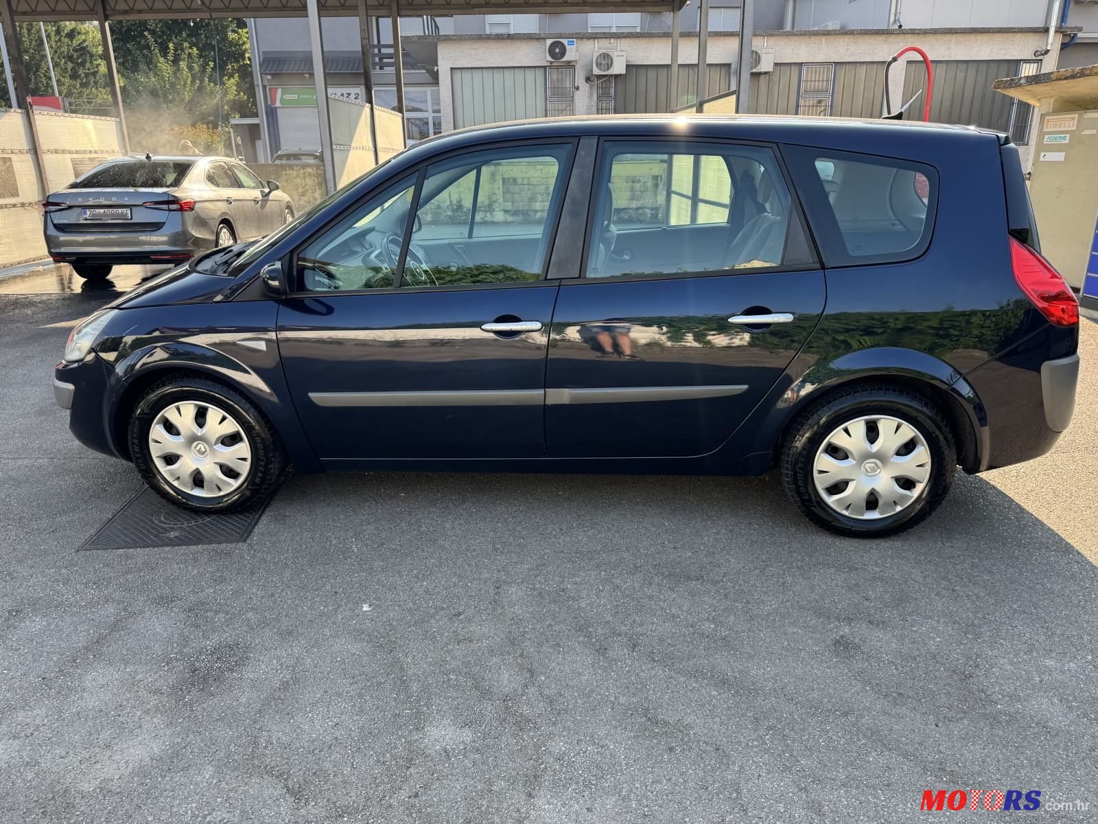 2008' Renault Scenic 1,5 Dci photo #2