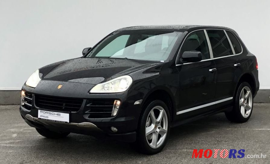 2008' Porsche Cayenne photo #1