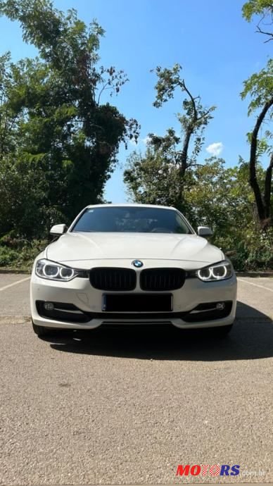 2013' BMW Serija 3 318Xd photo #3