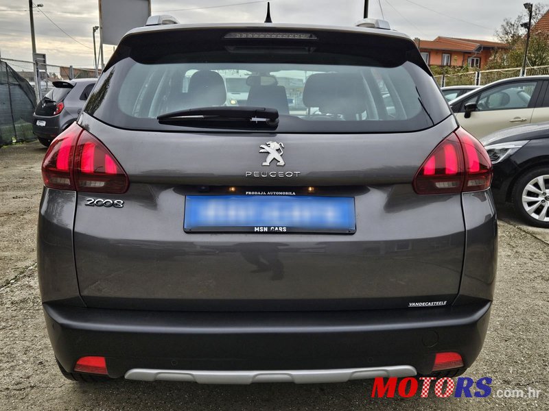 2018' Peugeot 2008 1,2 Puretech photo #6