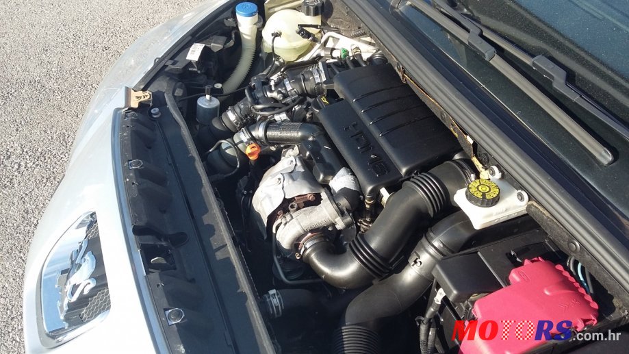 2009' Peugeot 308 photo #2