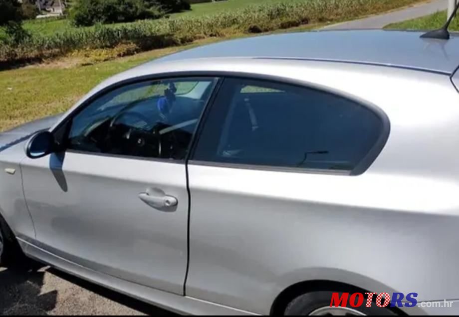 2008' BMW Serija 1 118D photo #4
