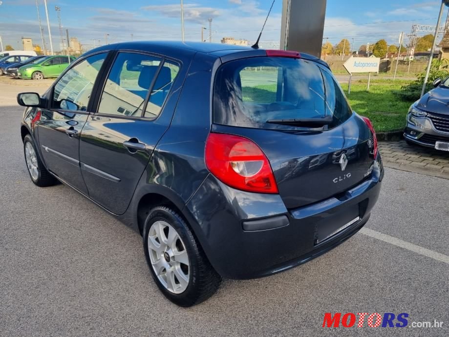 2006' Renault Clio 1,2 16V photo #5