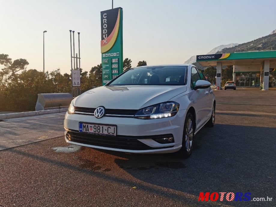 2018' Volkswagen Golf 7 1,0 Tsi photo #2