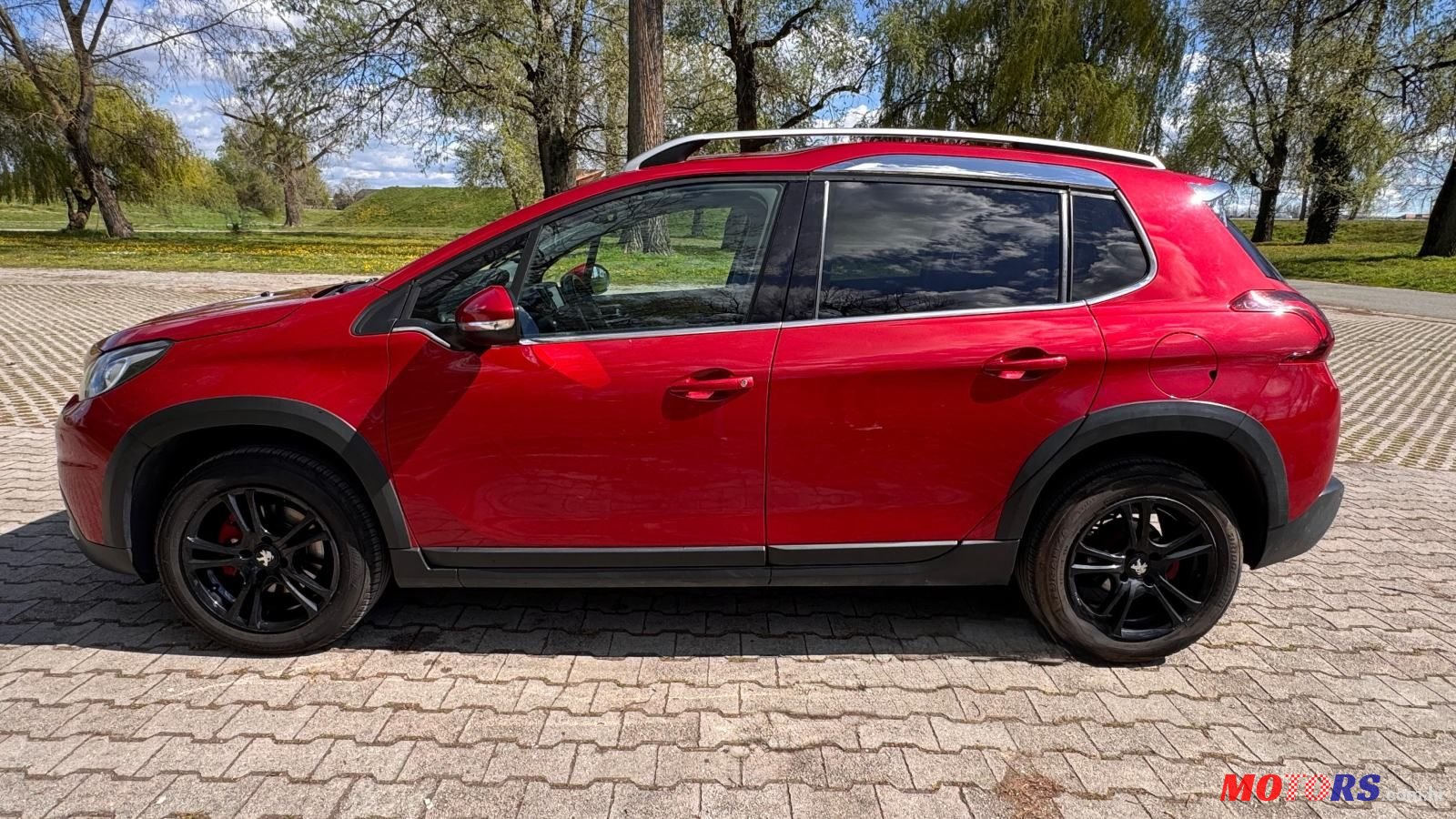 2018' Peugeot 2008 1,2 Puretech photo #3
