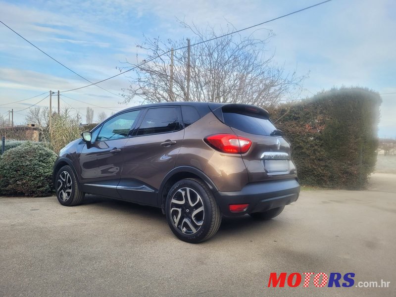 2015' Renault Captur Tce 90 photo #4