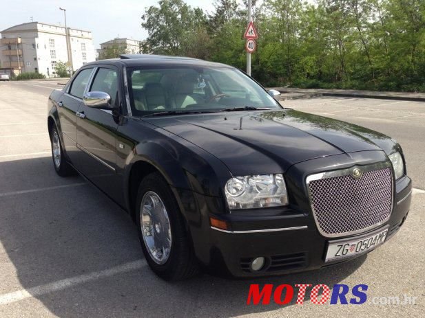 2006' Chrysler 300C photo #3