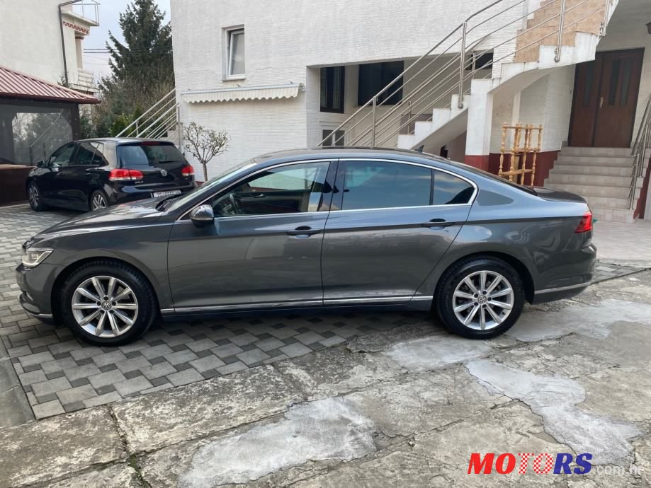 2015' Volkswagen Passat photo #3