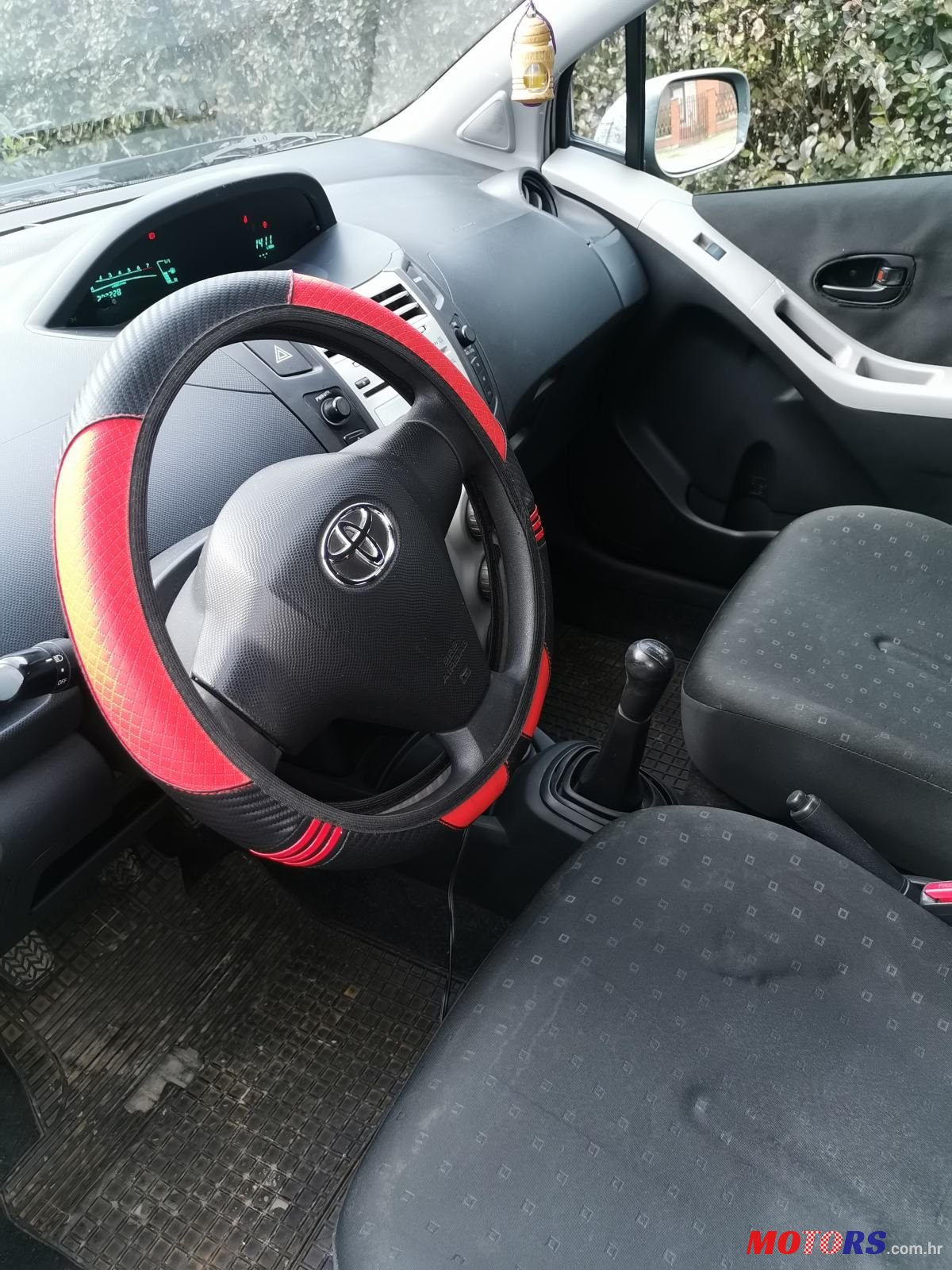 2007' Toyota Yaris 1,0 Vvt-I photo #2