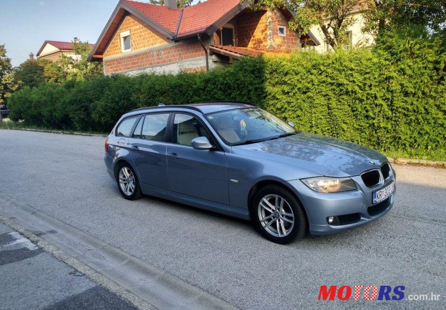 2011' BMW Serija 3 Touring 318D photo #2