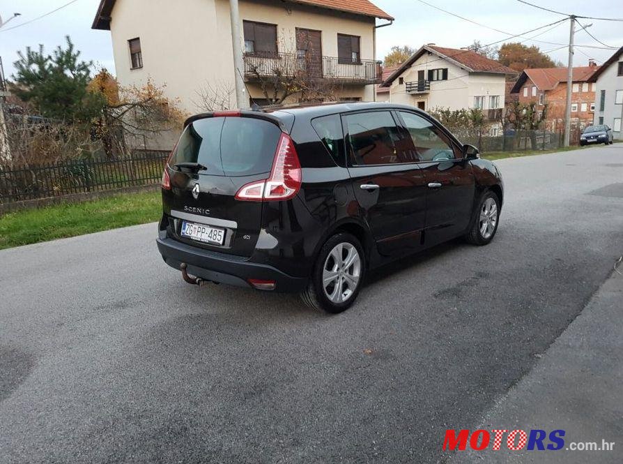 2009' Renault Scenic 1,9 Dci photo #2