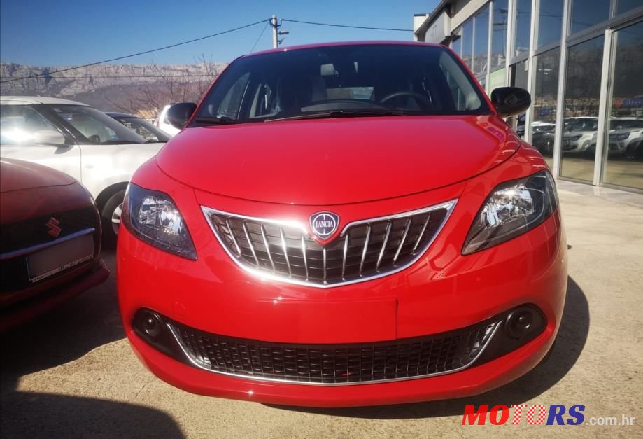 2022' Lancia Ypsilon 1.0 photo #4