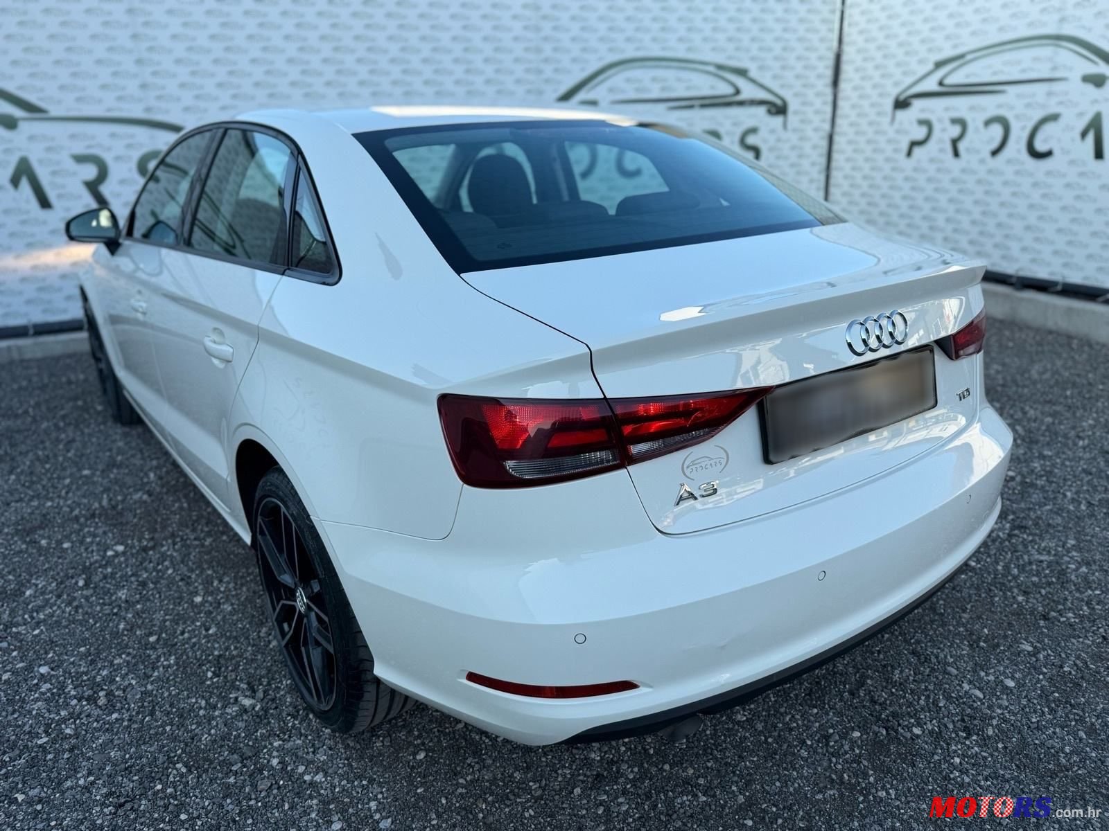 2014' Audi A3 S-Tronic photo #5