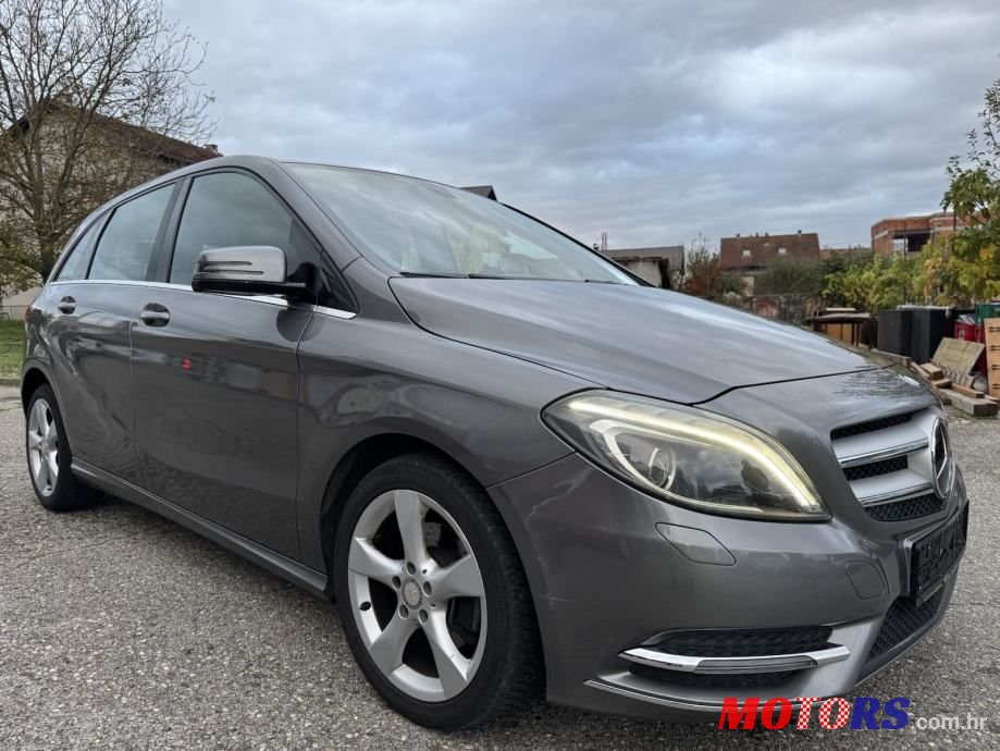 2012' Mercedes-Benz B-Klasa 180 Cdi photo #3