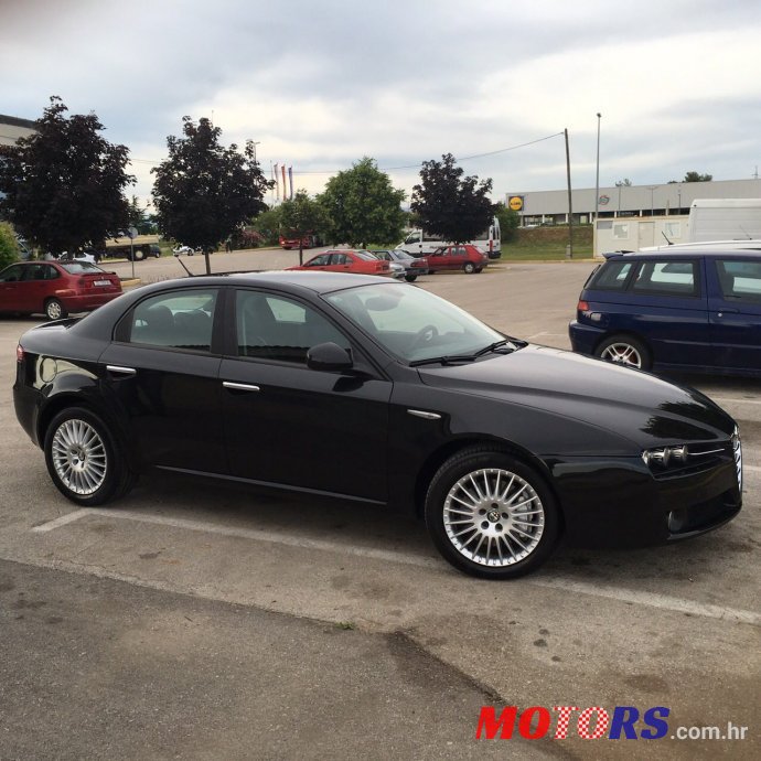 2007' Alfa Romeo 159 photo #2