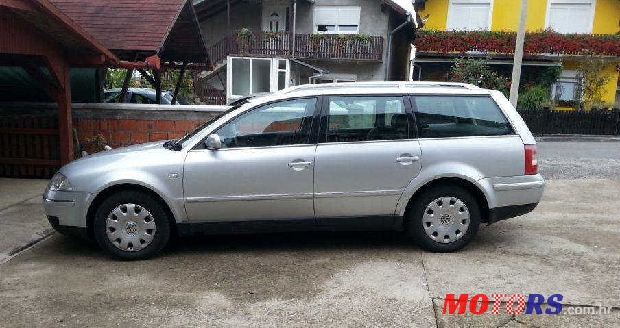 2003' Volkswagen Passat Variant photo #3