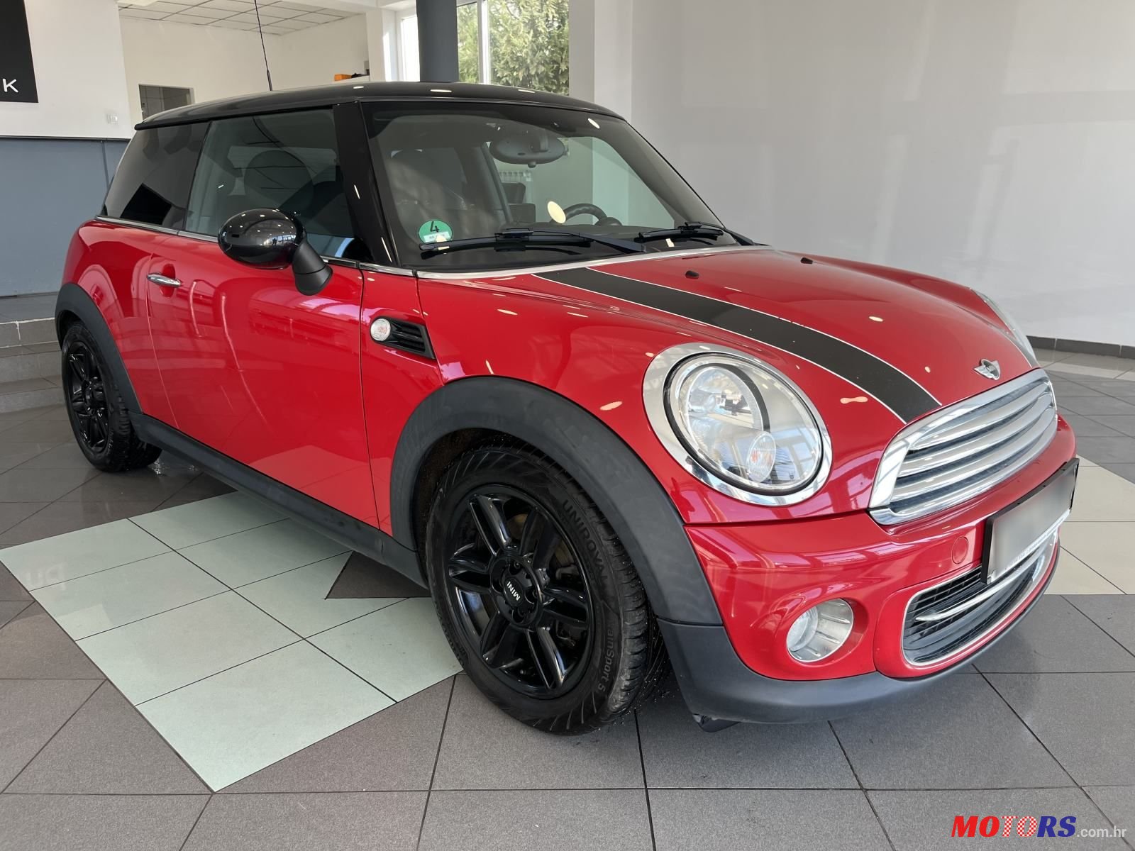 2013' MINI Cooper Cooper photo #3