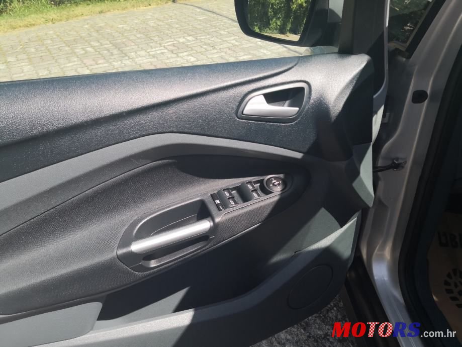 2014' Ford C-MAX photo #6