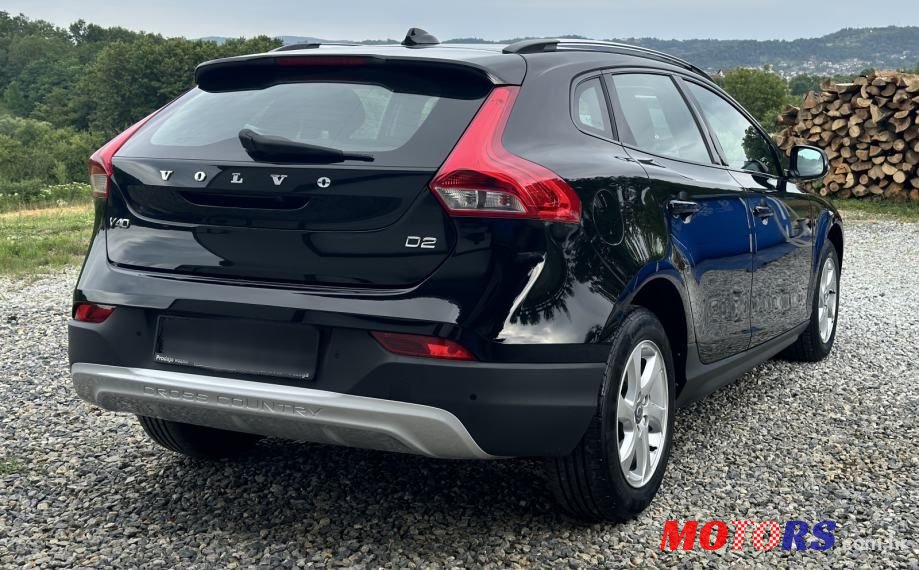 2016' Volvo V40 Cross Country 2.0 D2 photo #2