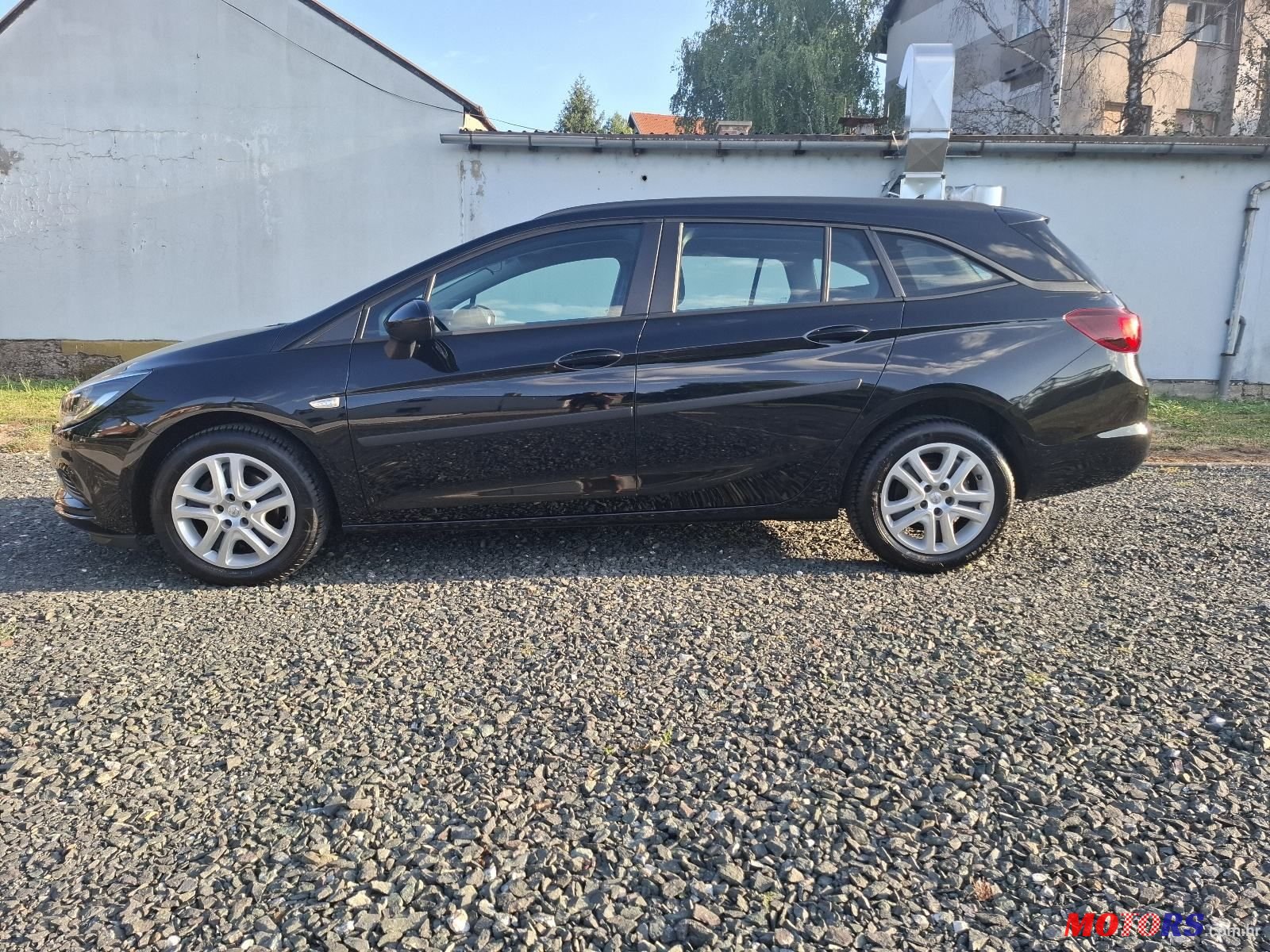 2016' Opel Astra Karavan photo #2