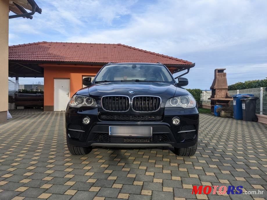 2012' BMW X5 Xdrive30D photo #2