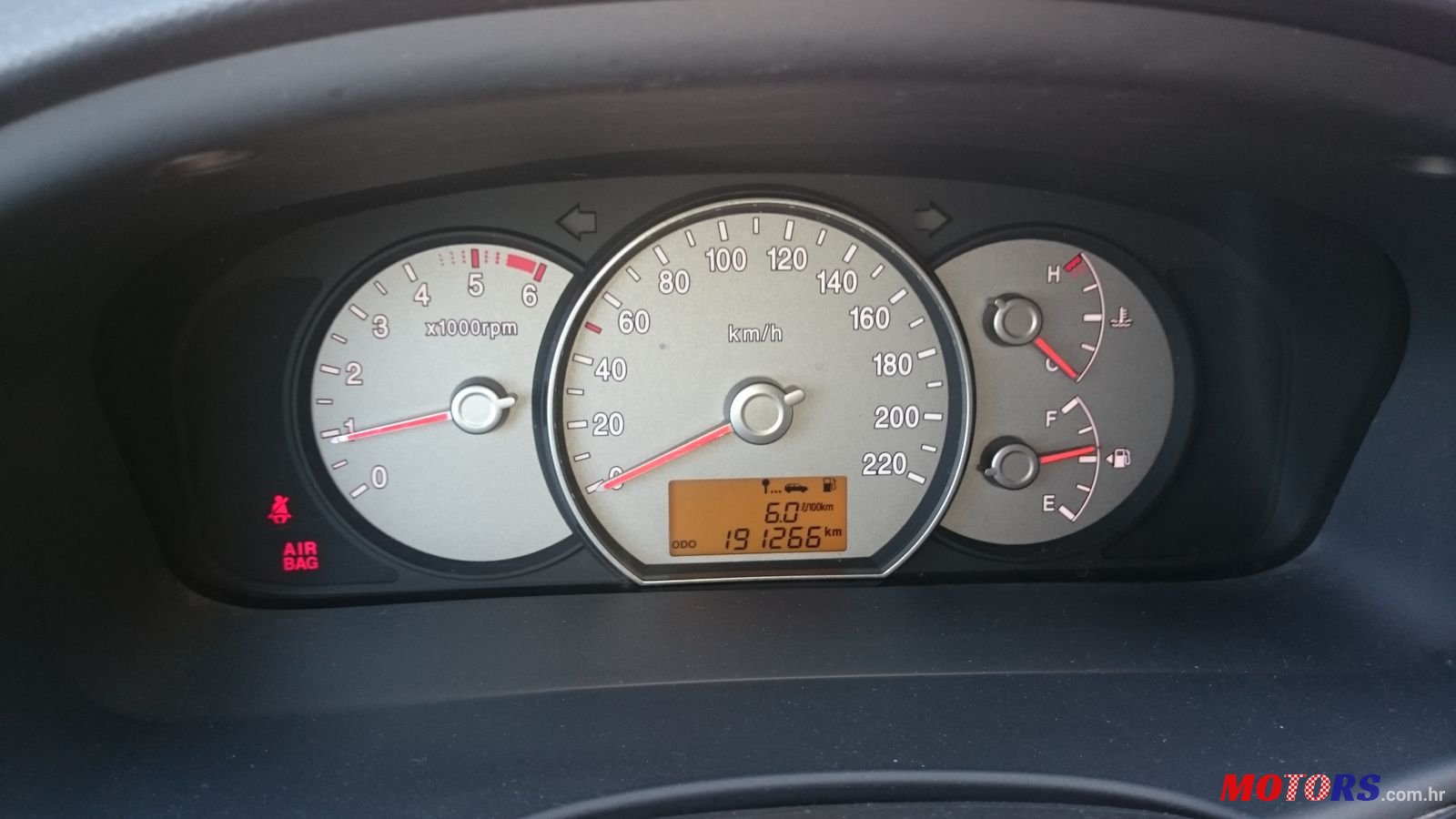 2007' Kia Carens photo #6