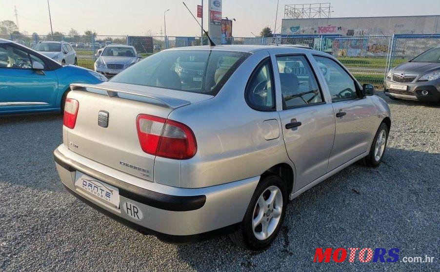 2002' SEAT Cordoba photo #3