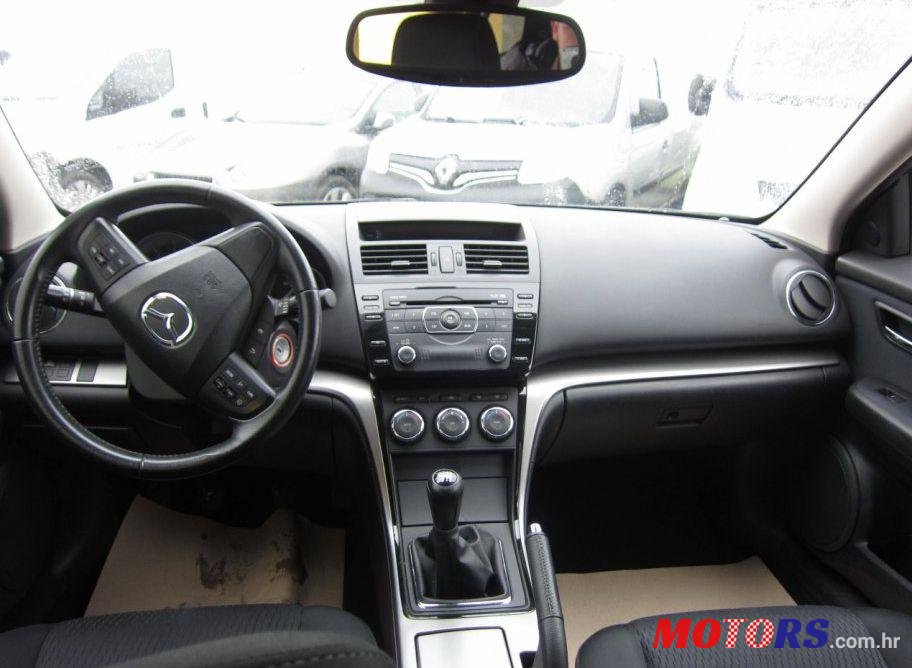 2011' Mazda 6 Mazda Combi photo #1