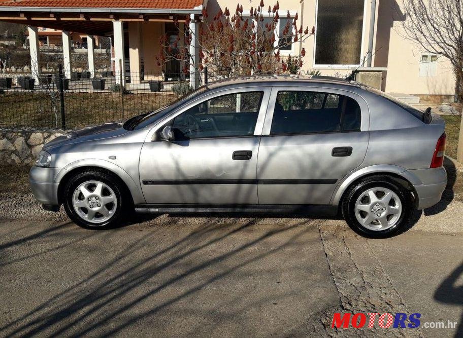 2001' Opel Astra 1,4 photo #1