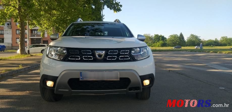 2018' Dacia Duster 1.6 Prestige photo #6