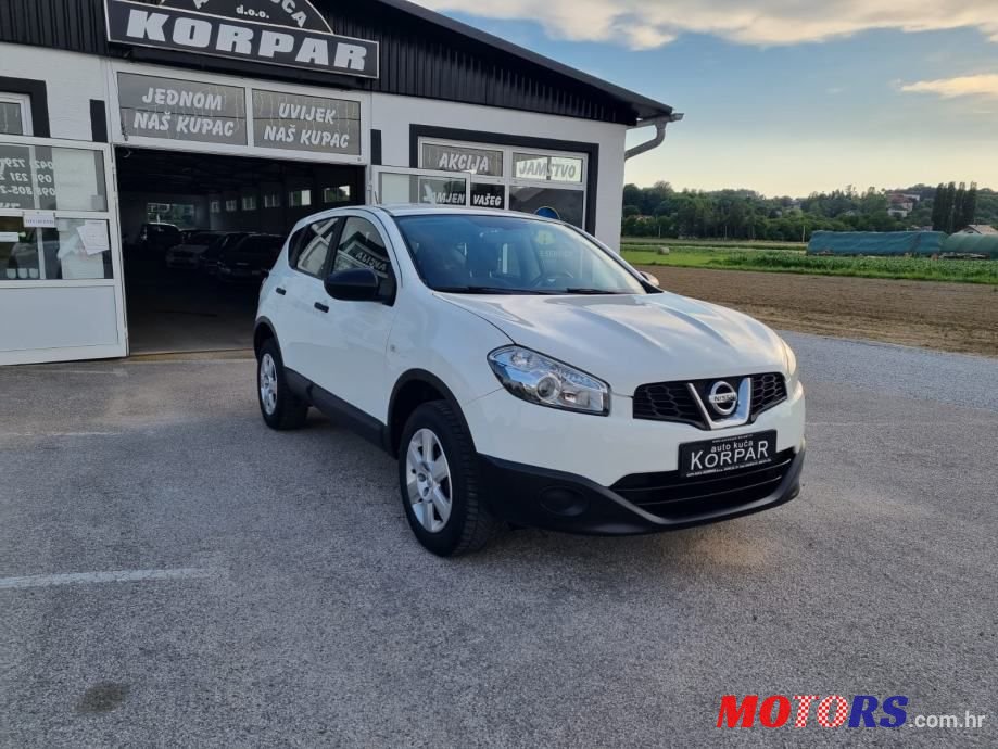 2013' Nissan Qashqai photo #3