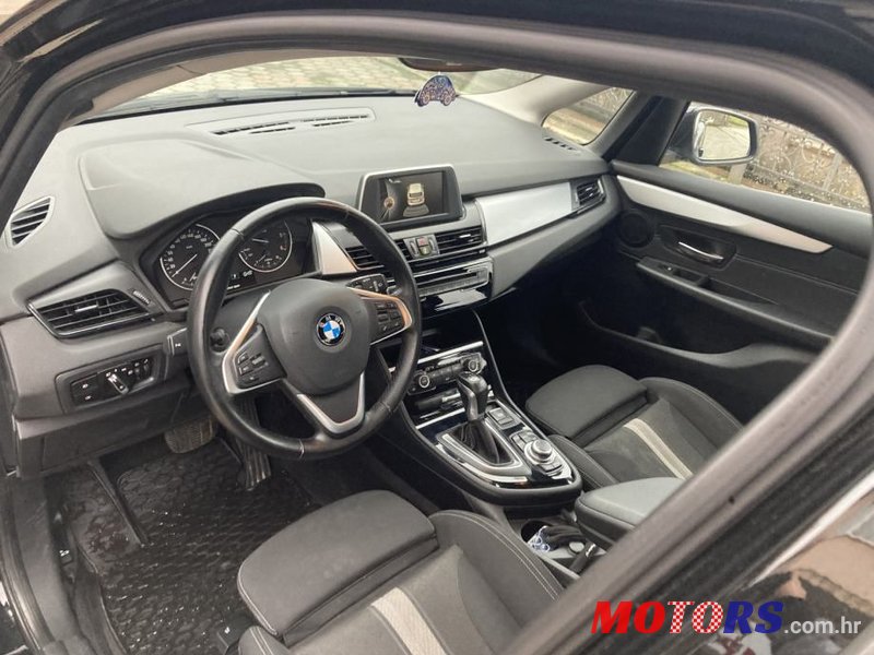 2015' BMW Serija 2 218D photo #6