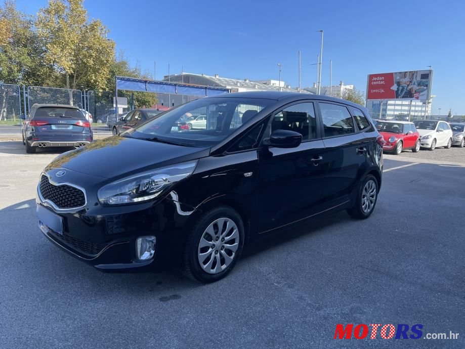 2015' Kia Carens photo #1