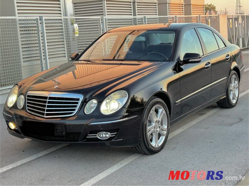 2006' Mercedes-Benz E-Klasa photo #1