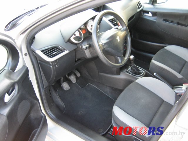2007' Peugeot 207 photo #3