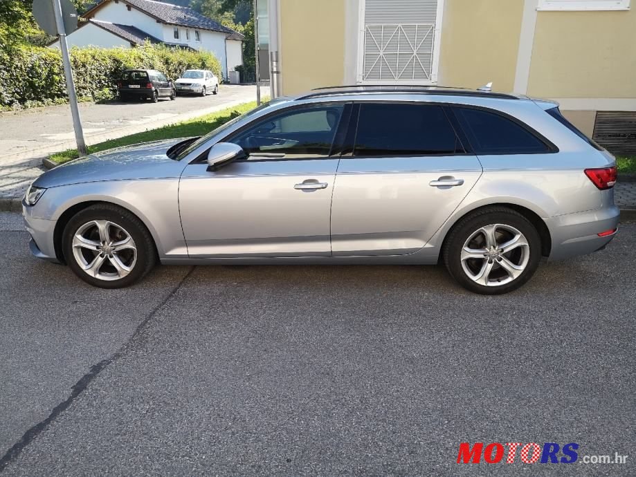 2017' Audi A4 Avant photo #3