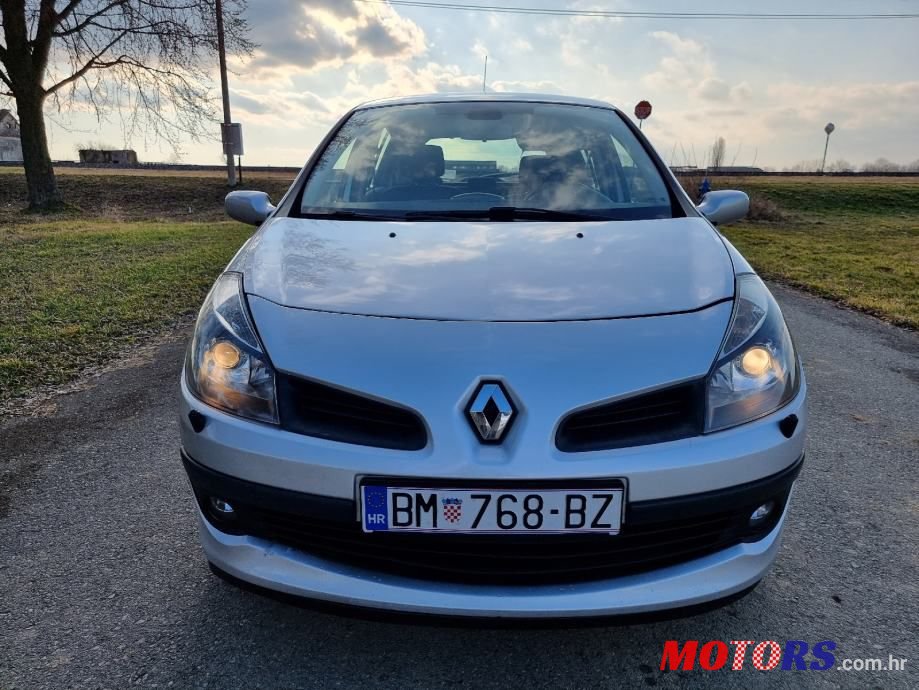 2006' Renault Clio 1,5 Dci photo #5