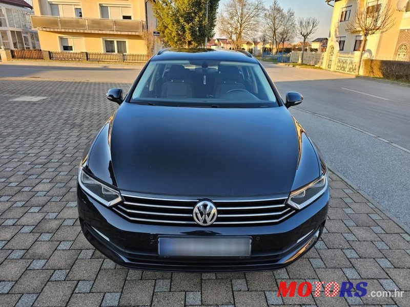 2016' Volkswagen Passat Variant photo #3