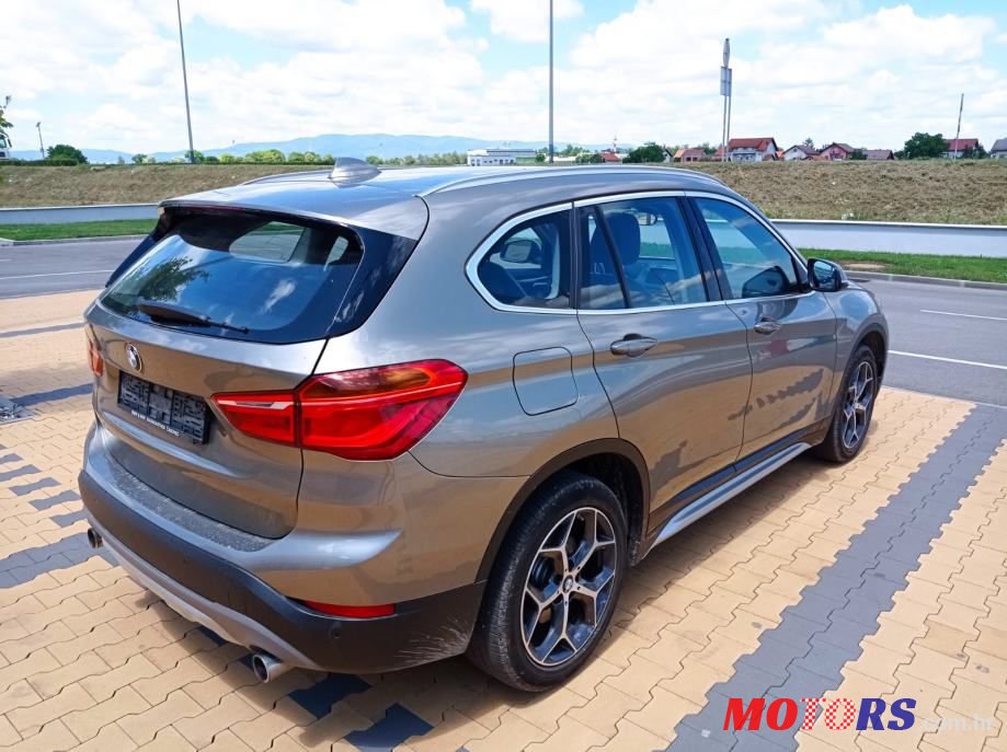 2017' BMW X1 20D photo #5